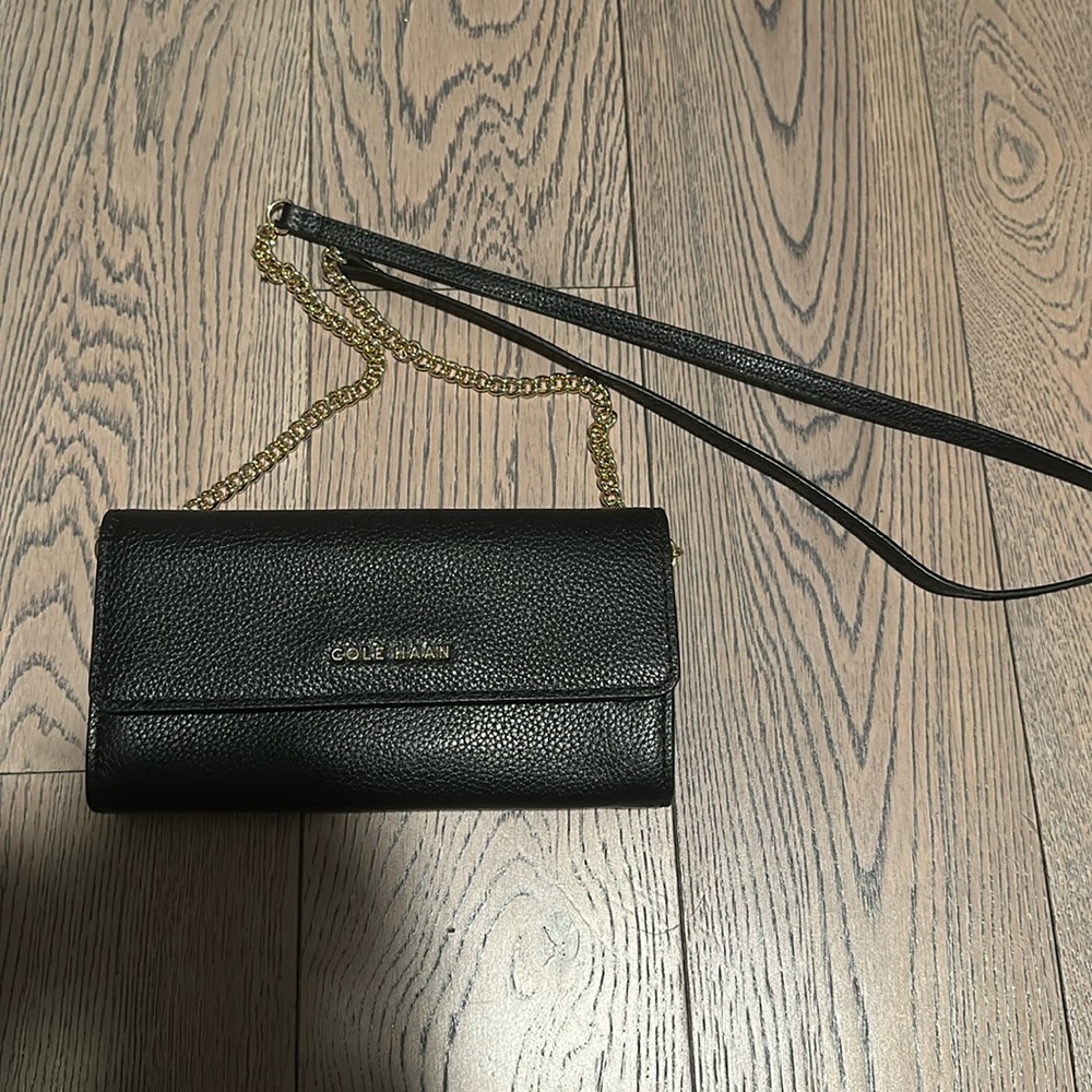Cole Haan Wallet on Chain